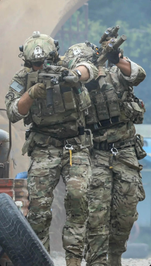 HIGHLAND TACTICAL Ranger - Borsone Tattico In Poliestere Resistente, Ampio Scomparto Principale E Tasche Frontali, Per Palestra, Viaggi E Attrezzatura - 5